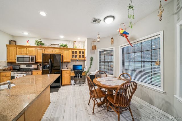 3417 Heritage Drive, Claremore, OK 74019