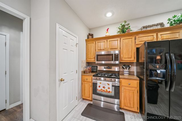 3417 Heritage Drive, Claremore, OK 74019