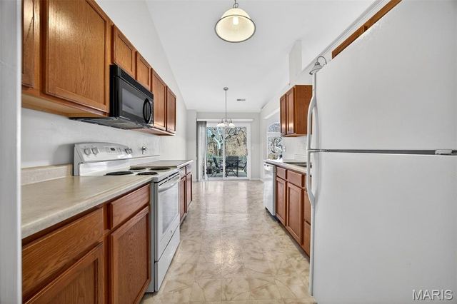 933 Blumhoff Road, Wentzville, MO 63385