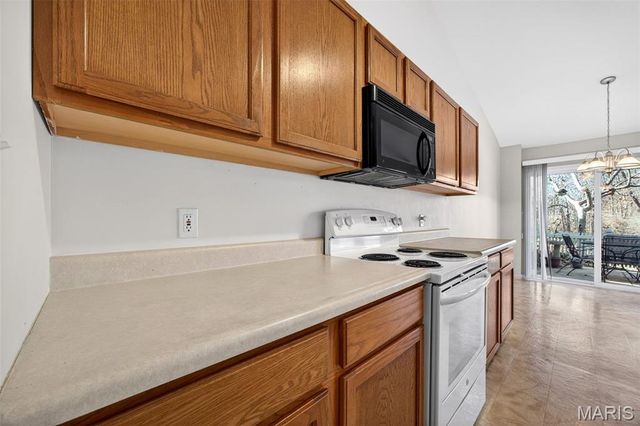 933 Blumhoff Road, Wentzville, MO 63385