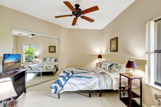 800 Uno Lago Drive 302, Juno Beach, FL 33408