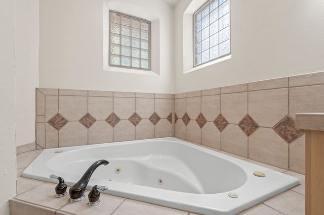 3001 Pueblo Grande, Santa Fe, NM 87507