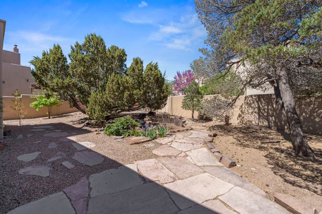 3001 Pueblo Grande, Santa Fe, NM 87507