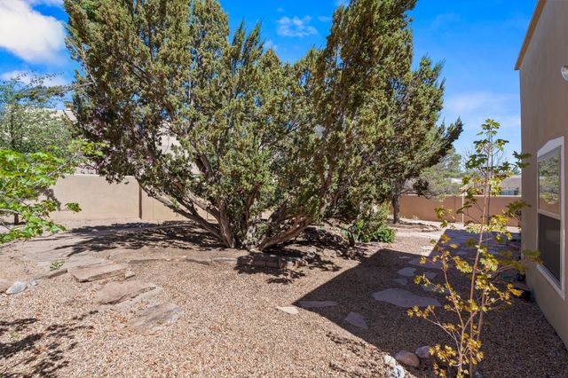 3001 Pueblo Grande, Santa Fe, NM 87507