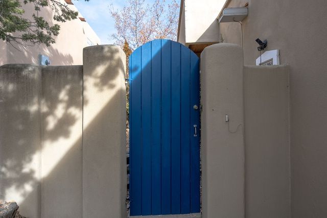 3001 Pueblo Grande, Santa Fe, NM 87507