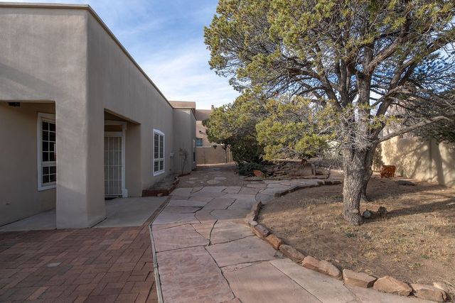 3001 Pueblo Grande, Santa Fe, NM 87507