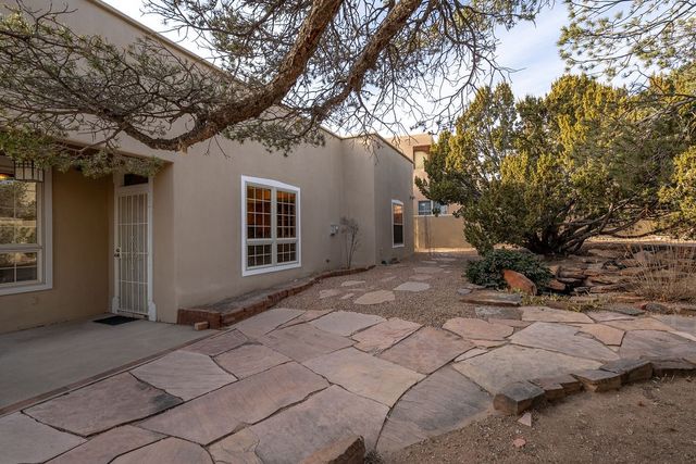 3001 Pueblo Grande, Santa Fe, NM 87507