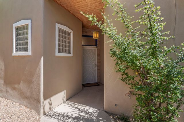 3001 Pueblo Grande, Santa Fe, NM 87507