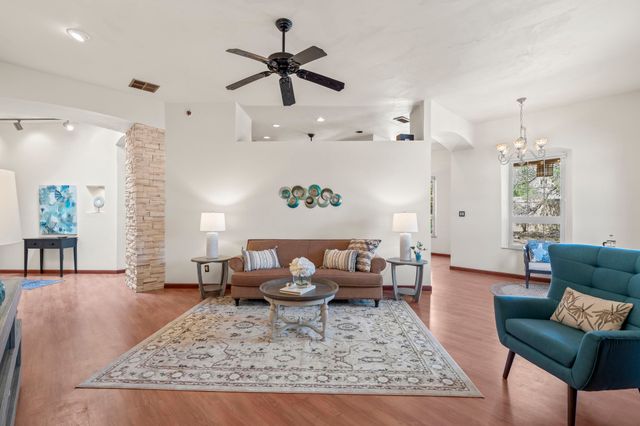 3001 Pueblo Grande, Santa Fe, NM 87507
