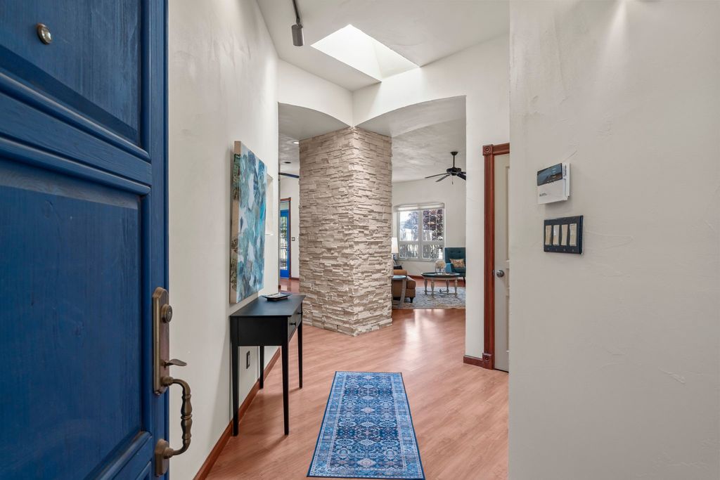 3001 Pueblo Grande, Santa Fe, NM 87507