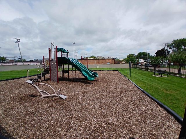 25934 Jeanette Court Bldg 4, Roseville, MI 48066