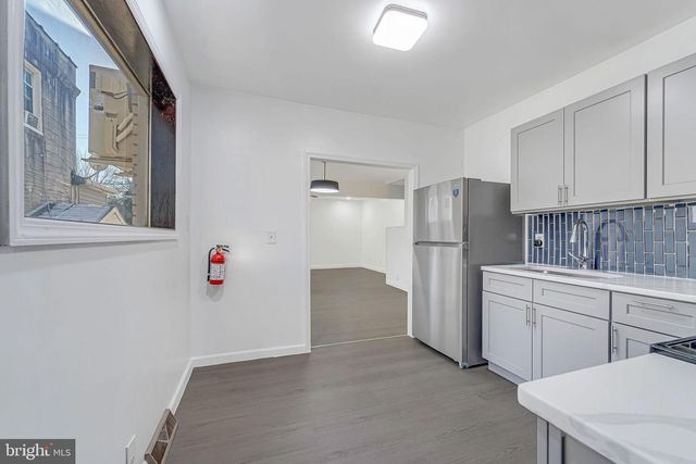 3028 FENWICK RD, Camden, NJ 08104