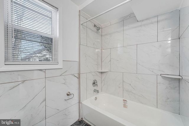 3028 FENWICK RD, Camden, NJ 08104