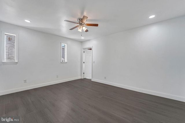 3028 FENWICK RD, Camden, NJ 08104