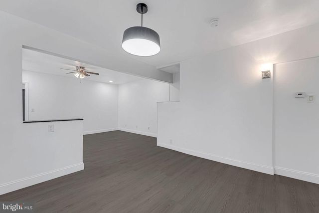 3028 FENWICK RD, Camden, NJ 08104