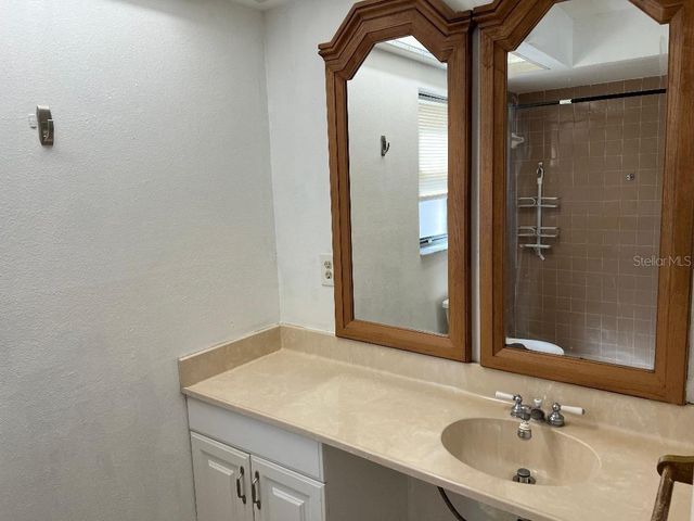 200 ARBOR DRIVE W, Palm Harbor, FL 34683