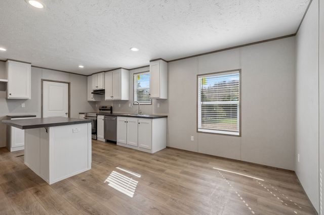 7250 Taylor Creek Loop, Nunnelly, TN 37137