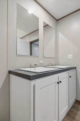 7250 Taylor Creek Loop, Nunnelly, TN 37137