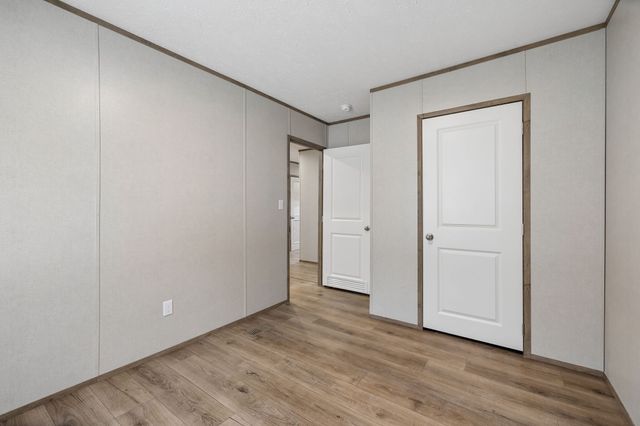 7250 Taylor Creek Loop, Nunnelly, TN 37137