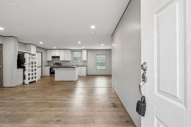 7250 Taylor Creek Loop, Nunnelly, TN 37137