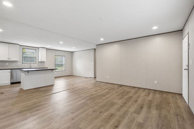 7250 Taylor Creek Loop, Nunnelly, TN 37137