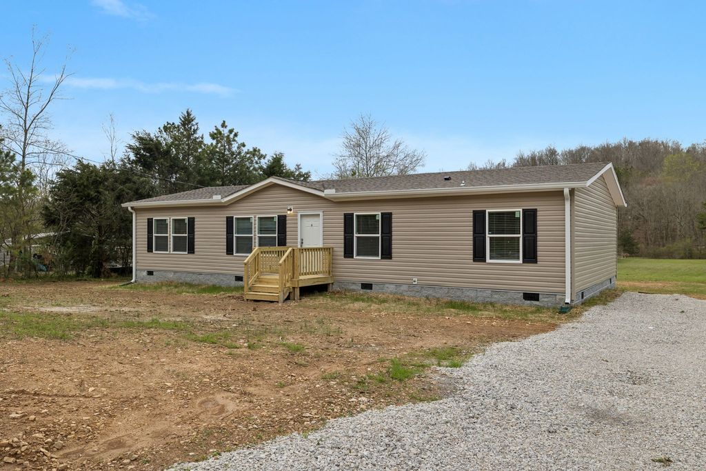 7250 Taylor Creek Loop, Nunnelly, TN 37137