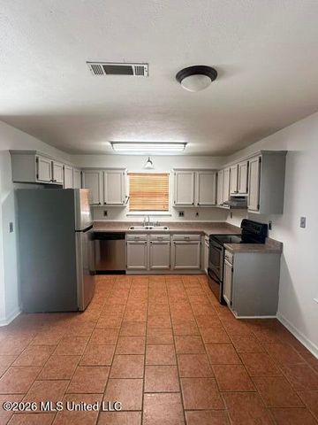203 Falcon Cove, Brandon, MS 39047