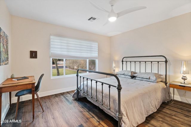 4923 E INDIANOLA Avenue, Phoenix, AZ 85018