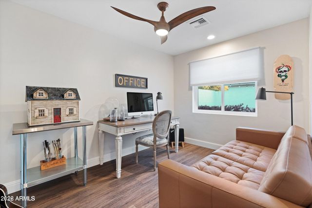 4923 E INDIANOLA Avenue, Phoenix, AZ 85018