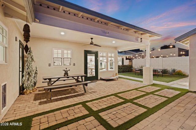 4923 E INDIANOLA Avenue, Phoenix, AZ 85018