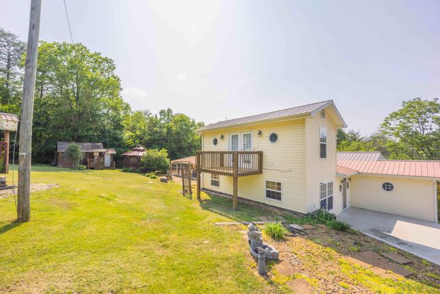 2453 Aderholt Road, Bronston, KY 42518