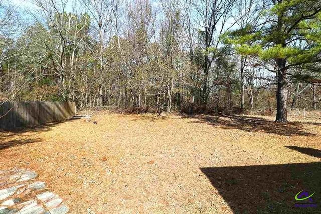 107 Woodfield Drive, Warner Robins, GA 31088