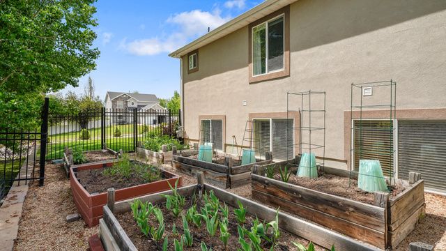 372 N WATERSIDE RD, Heber City, UT 84032