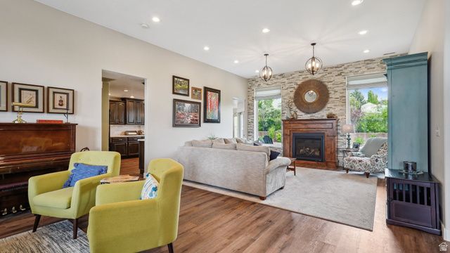 372 N WATERSIDE RD, Heber City, UT 84032