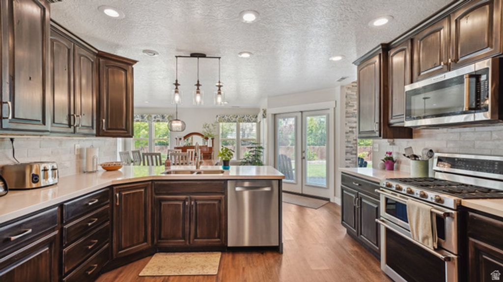 Image 15 of property listing at 372 N WATERSIDE RD, Heber City, UT 84032