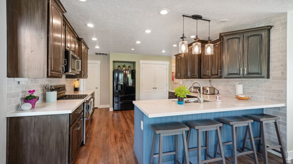 Image 16 of property listing at 372 N WATERSIDE RD, Heber City, UT 84032