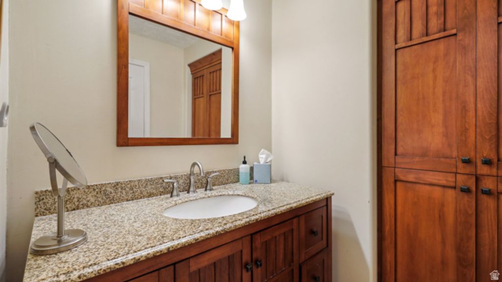 Image 42 of property listing at 372 N WATERSIDE RD, Heber City, UT 84032