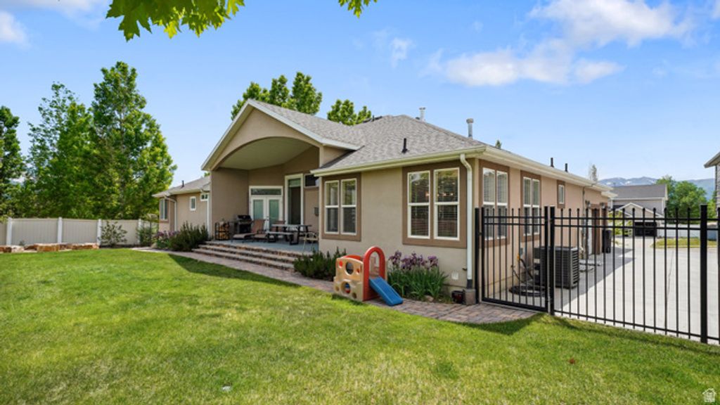 Image 48 of property listing at 372 N WATERSIDE RD, Heber City, UT 84032