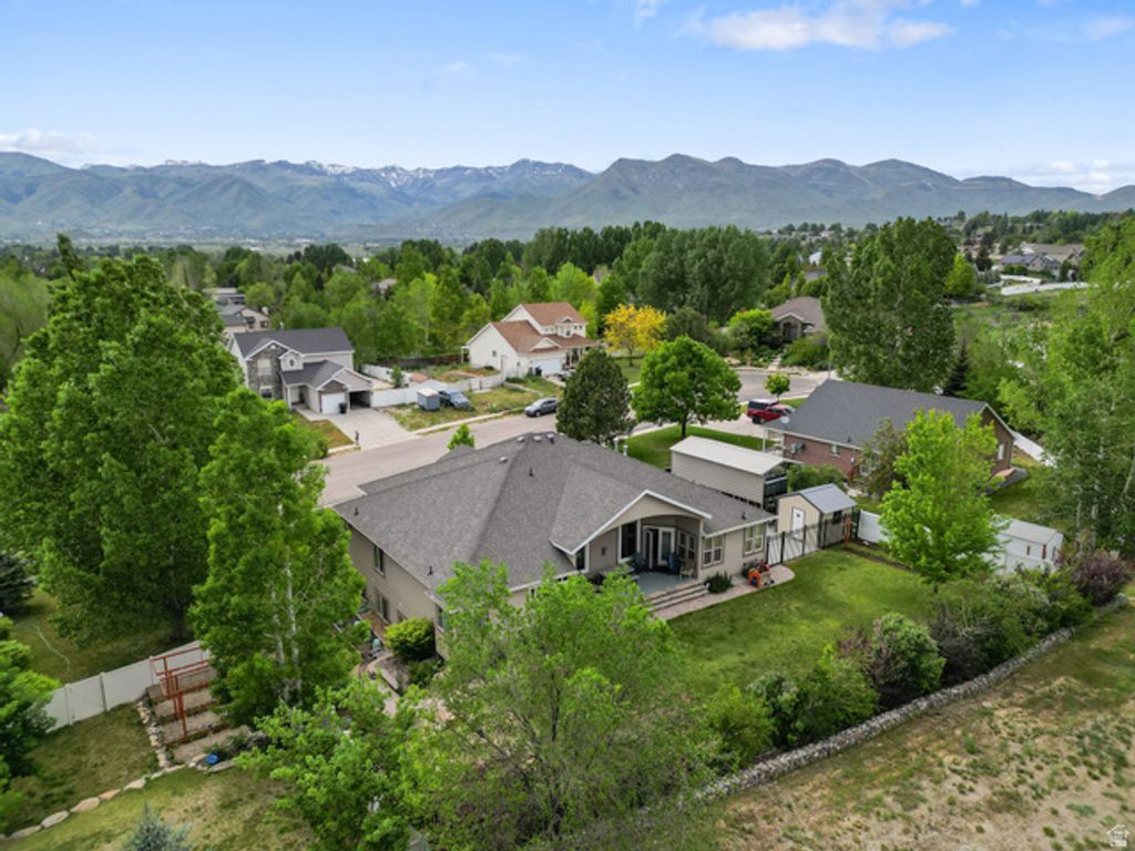 Image 60 of property listing at 372 N WATERSIDE RD, Heber City, UT 84032