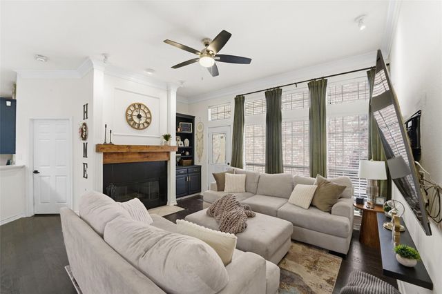 8609 Old Oak Drive, Irving, TX 75063