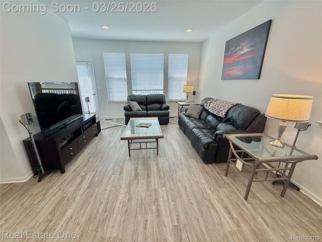 2500 Normandy Road 44, Royal Oak, MI 48073