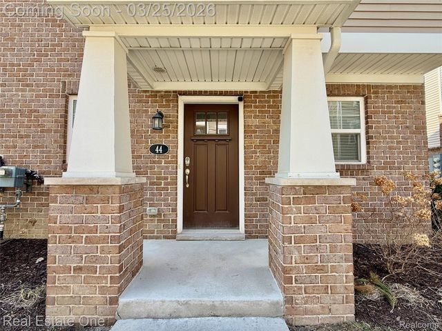 2500 Normandy Road 44, Royal Oak, MI 48073