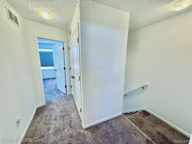 2500 Normandy Road 44, Royal Oak, MI 48073