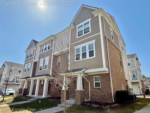 2500 Normandy Road 44, Royal Oak, MI 48073