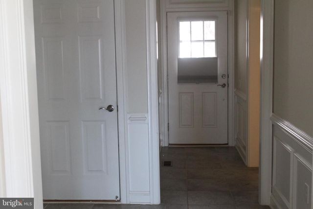 252 LONG POINT DR, Fredericksburg, VA 22406