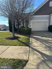 252 LONG POINT DR, Fredericksburg, VA 22406