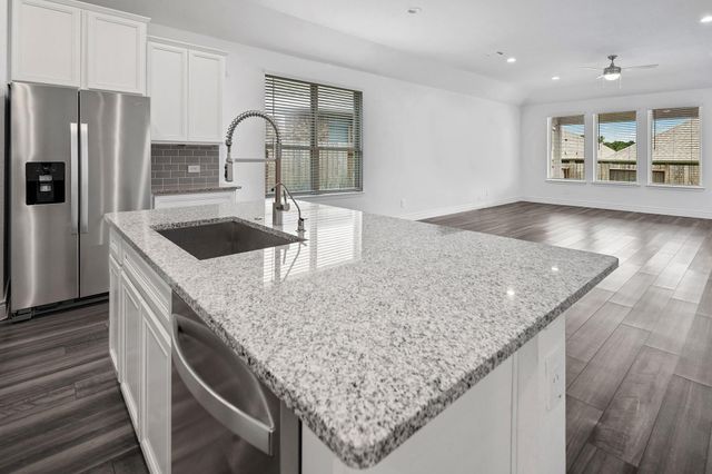 1539 Oakdale Crest Road, Montgomery, TX 77316