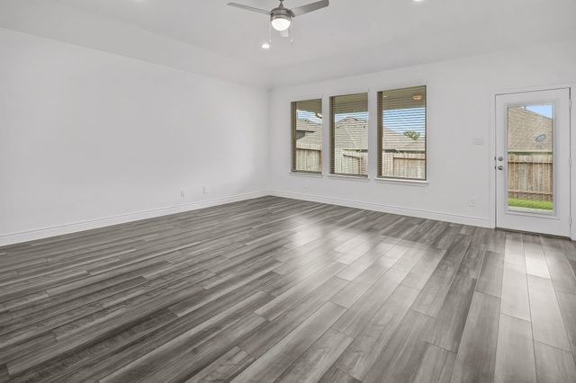 1539 Oakdale Crest Road, Montgomery, TX 77316