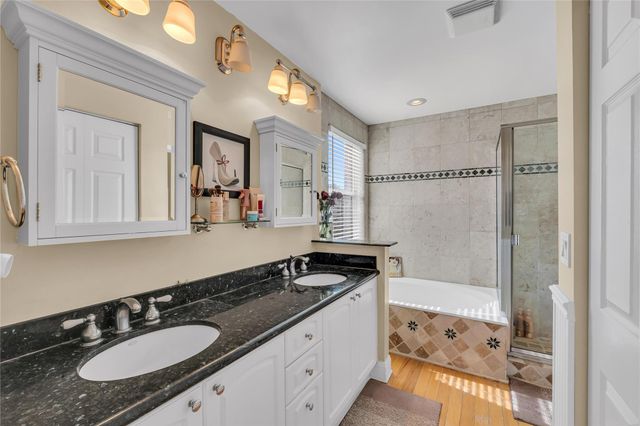 6840 NW 26th St, Margate, FL 33063