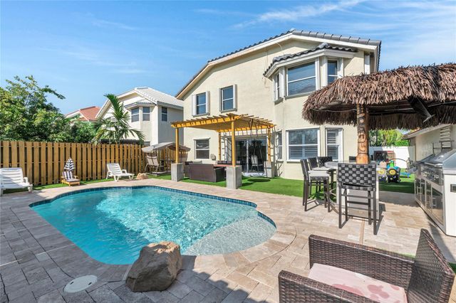 6840 NW 26th St, Margate, FL 33063